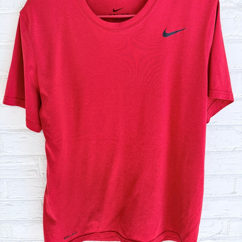 Nike Dri-Fit‎ Red Short Sleeve Training Tee Men's Size XL